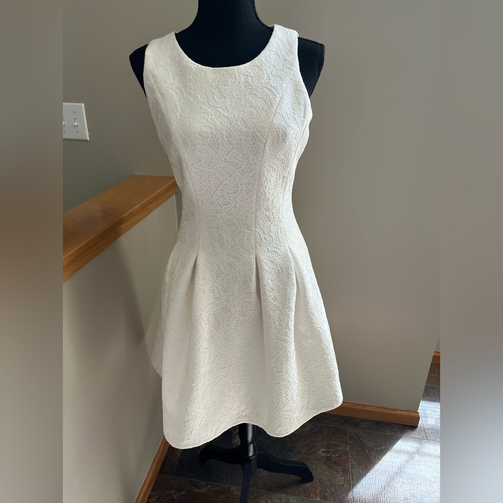 Miami white with lace overlay textured feminine sleeveless lined dress. Small